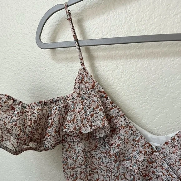 FLORET STUDIOS | Cold Shoulder Asymmetric Ruffle Dress In Rust-Cream | Size XS - Picture 4 of 10